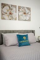 GLOBALSTAY. Magnificent Toronto Condos