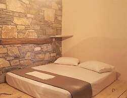 Victoria's Country Apartments