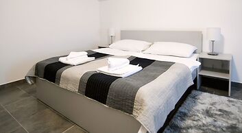 Filipovic rent a car & apartments