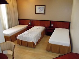 Geneviee Palace Hotel