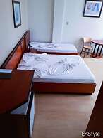 Geneviee Palace Hotel