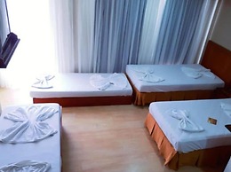 Geneviee Palace Hotel