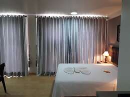 Geneviee Palace Hotel