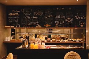 Geneviee Palace Hotel