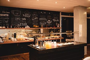 Geneviee Palace Hotel