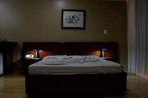 Geneviee Palace Hotel