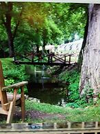 Inn at Millrace Pond