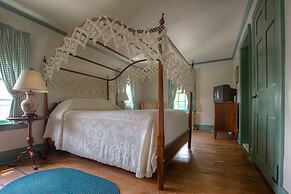 Inn at Millrace Pond