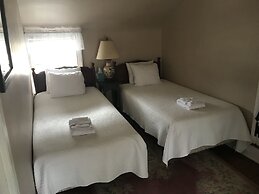 Inn at Millrace Pond