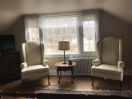 Inn at Millrace Pond