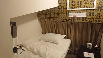 Hotel Cabin Style – Caters to Men