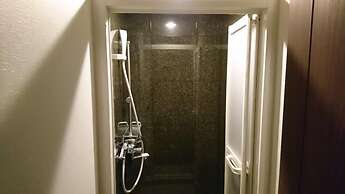 Hotel Cabin Style – Caters to Men