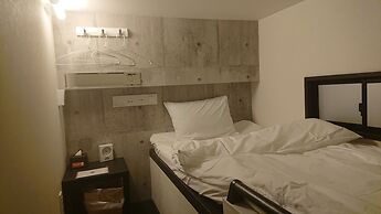 Hotel Cabin Style – Caters to Men