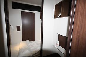 Hotel Cabin Style – Caters to Men