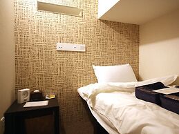 Hotel Cabin Style – Caters to Men