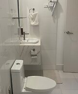 Harman Suites Moalboal