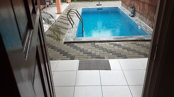 Max Garden and Pool