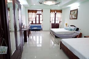 Winter Spring Homestay Center