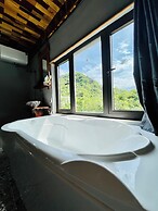 Phong Nha Mountain House