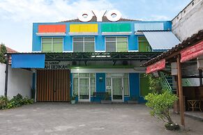 OYO 1242 Penginapan Rb Syariah