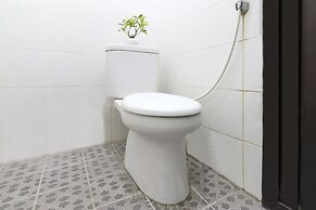 OYO 1242 Penginapan Rb Syariah