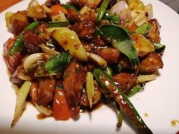 MacNara Traveller's Inn