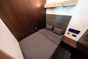 Sleepover Terminal 3, Concourse A – formerly sleep ‘n fly