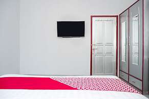 OYO 1284 Executive Residence