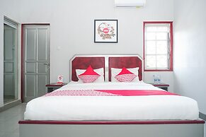 OYO 1284 Executive Residence