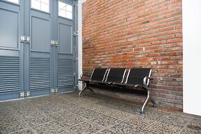 OYO 1284 Executive Residence