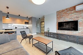 Downtown Apartments Waterlane Island - Riverview Pool, SPA, Gym & Park