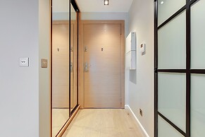 Downtown Apartments Waterlane Island - Riverview Pool, SPA, Gym & Park