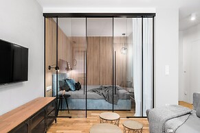 Downtown Apartments Waterlane Island - Riverview Pool, SPA, Gym & Park