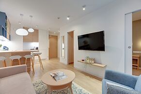 Downtown Apartments Waterlane Island - Riverview Pool, SPA, Gym & Park