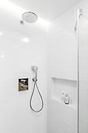 Downtown Apartments Waterlane Island - Riverview Pool, SPA, Gym & Park