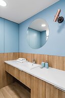 Downtown Apartments Waterlane Island - Riverview Pool, SPA, Gym & Park