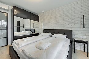 Downtown Apartments Waterlane Island - Riverview Pool, SPA, Gym & Park