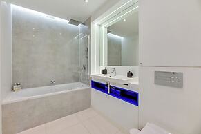 Waterlane Riverside SPA, Pool & Gym by Downtown Apartments