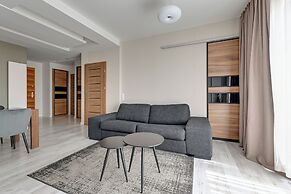 Waterlane Riverside SPA, Pool & Gym by Downtown Apartments