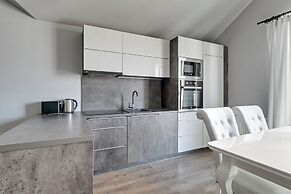 Waterlane Riverside SPA, Pool & Gym by Downtown Apartments