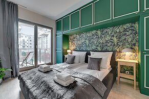 Waterlane Riverside SPA, Pool & Gym by Downtown Apartments