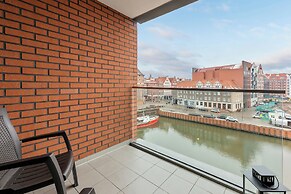 Waterlane Riverside SPA, Pool & Gym by Downtown Apartments