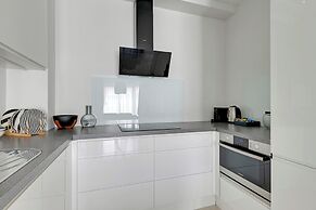 Waterlane Riverside SPA, Pool & Gym by Downtown Apartments