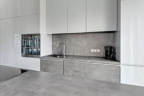 Waterlane Riverside SPA, Pool & Gym by Downtown Apartments