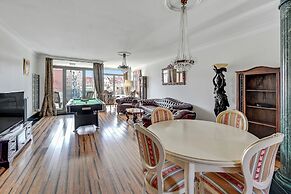 Waterlane Riverside SPA, Pool & Gym by Downtown Apartments