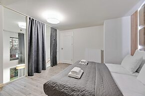 Waterlane Riverside SPA, Pool & Gym by Downtown Apartments