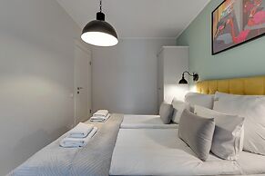 Waterlane Riverside SPA, Pool & Gym by Downtown Apartments