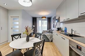 Waterlane Riverside SPA, Pool & Gym by Downtown Apartments