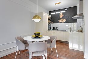 Waterlane Riverside SPA, Pool & Gym by Downtown Apartments