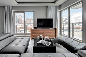 Waterlane Riverside SPA, Pool & Gym by Downtown Apartments